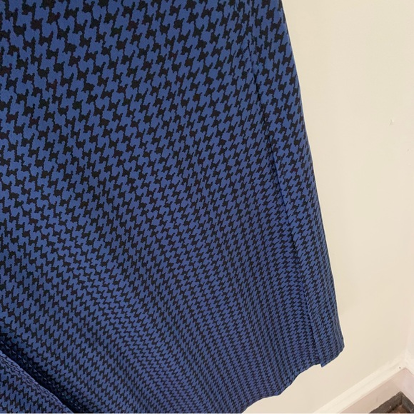 SOLD L’agence Cameron Shirt Dress Blue & Black Sz S 100% Silk Houndstooth - Picture 5 of 10